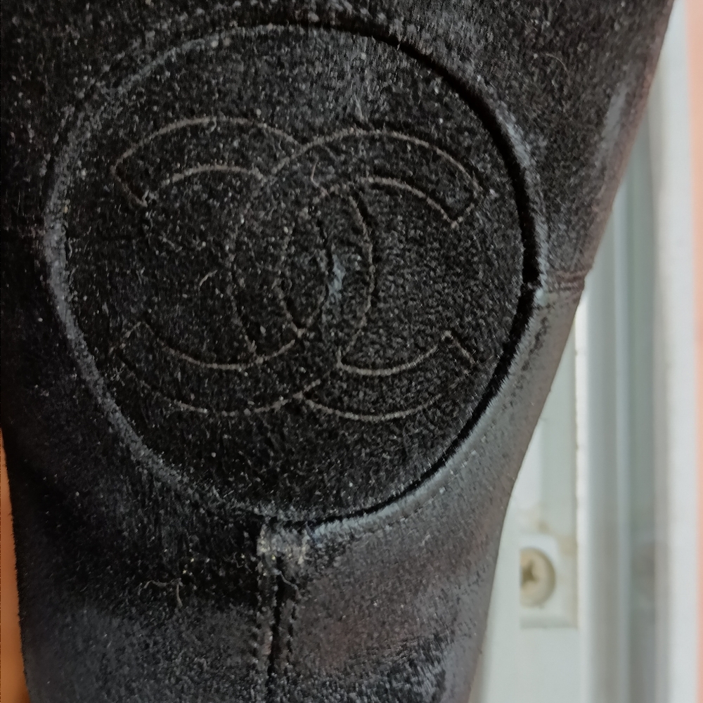 CHANEL Black Flats Shoes
